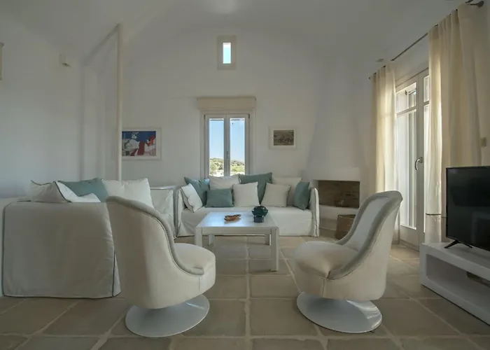 Luxury Paros Akaste Beautiful & Serene Glisidia Villa *